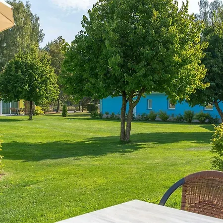 Bungis Ferien Direkt Am Grimnitzsee, Karree 04 Holiday home Joachimsthal